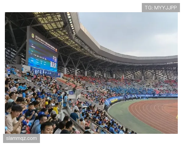 上海海港近期在联赛中展现稳定攻防状态 上海海港近期在联赛中展现稳定攻防状态